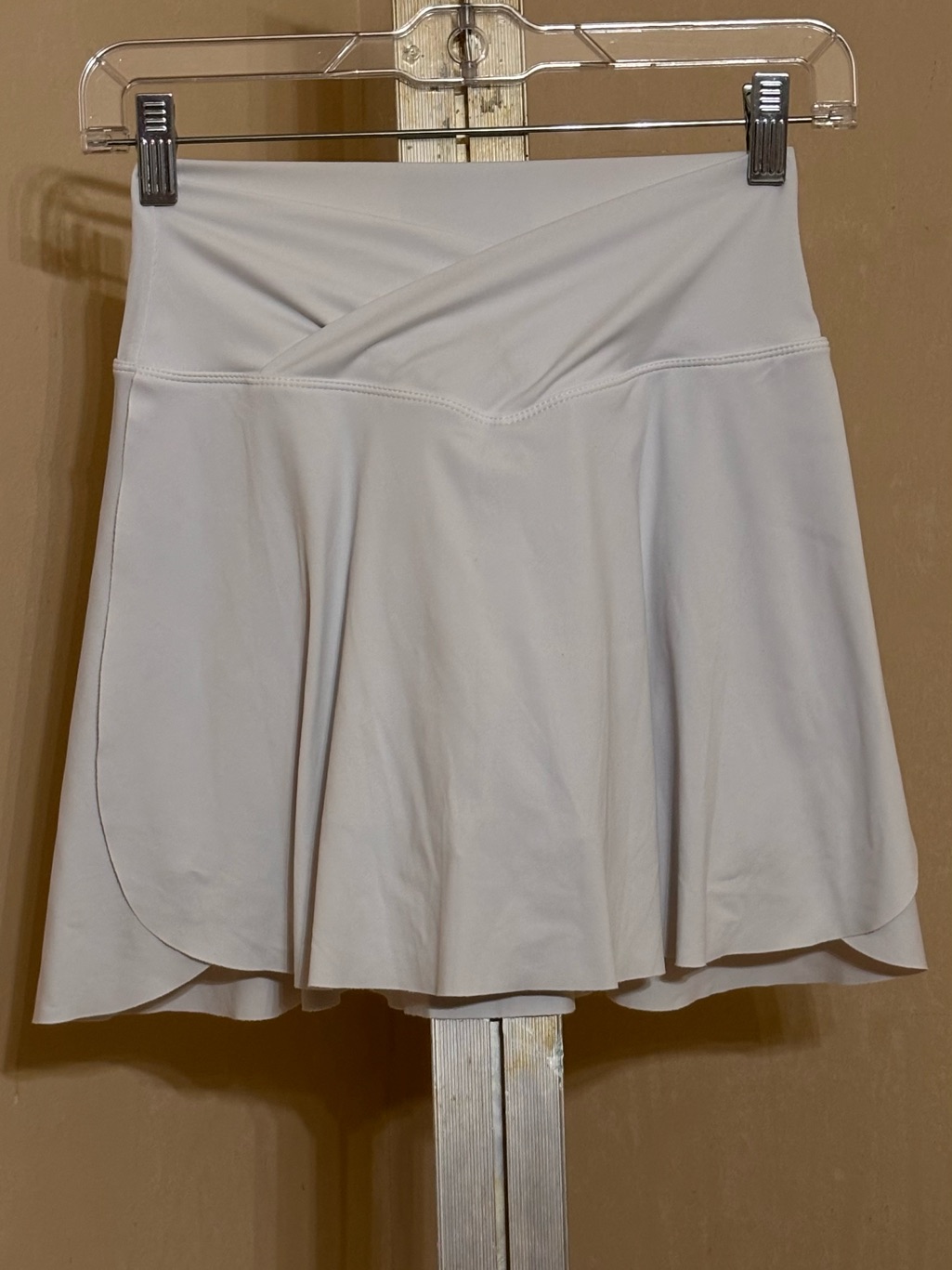 Source Unknown Cream Circle Skirt With V-Waistband